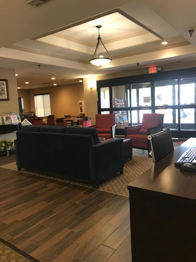Comfort Inn Кембридж Экстерьер фото