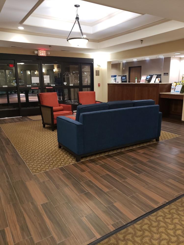 Comfort Inn Кембридж Экстерьер фото