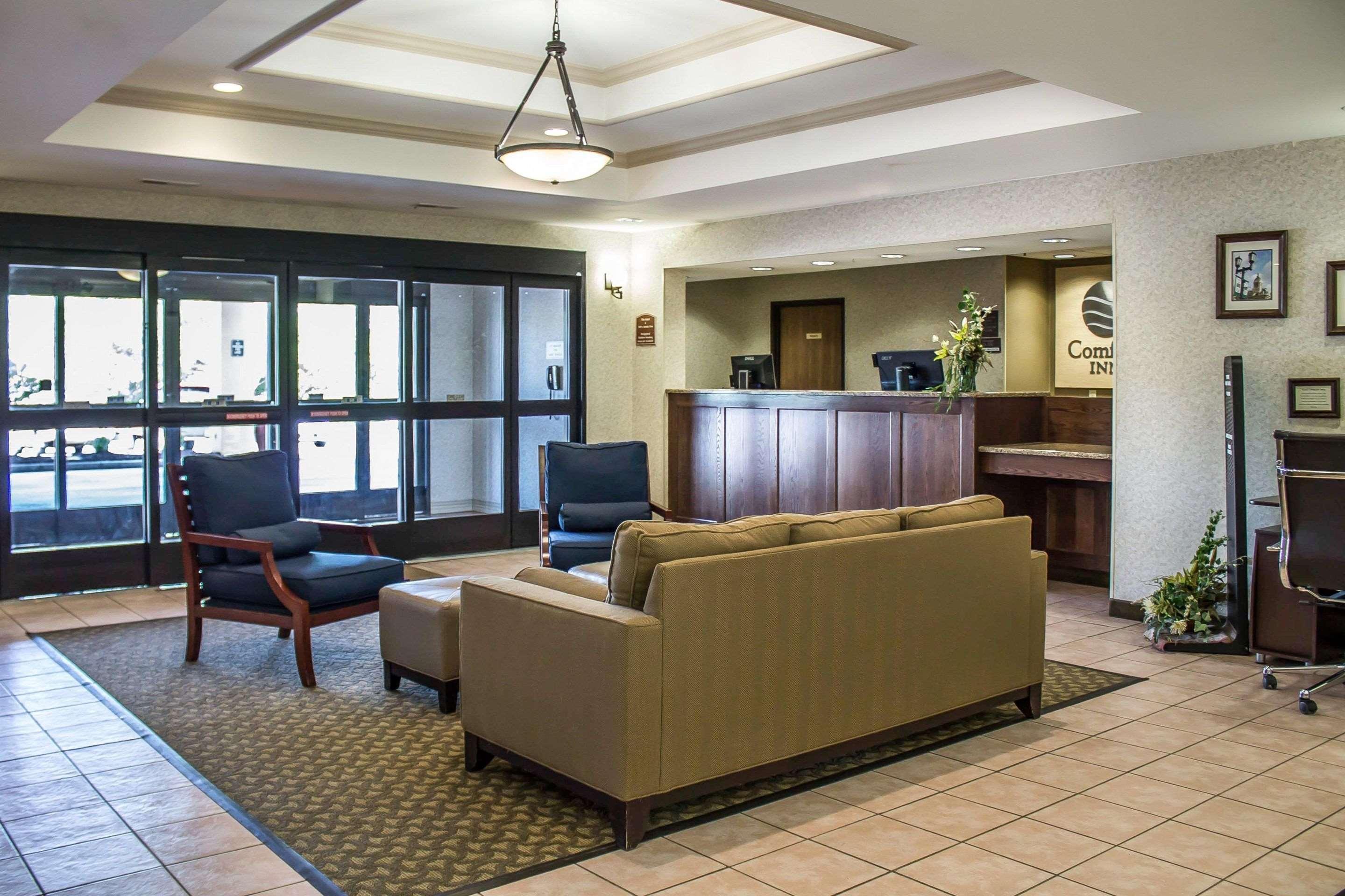 Comfort Inn Кембридж Экстерьер фото
